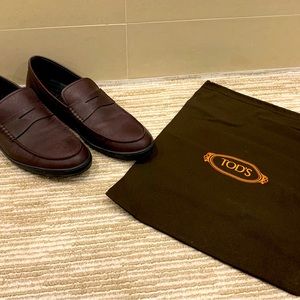 Tod’s leather driving shoe